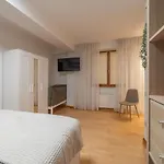Apartamento Contemporary 2bd Apartment, Riga, Center Riga