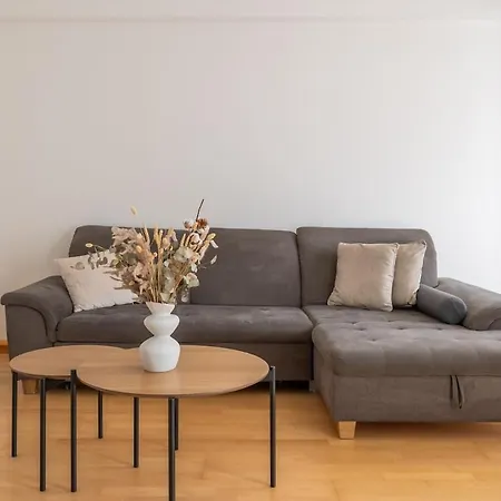 Contemporary 2bd Apartment, Riga, Center Apartment *