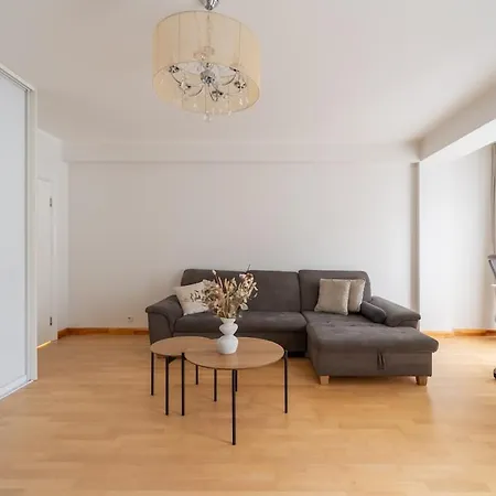 Contemporary 2bd Apartment, Riga, Center * Riga