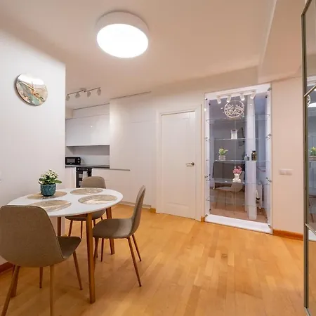 Contemporary 2bd Apartment, Riga, Center Apartment Riga