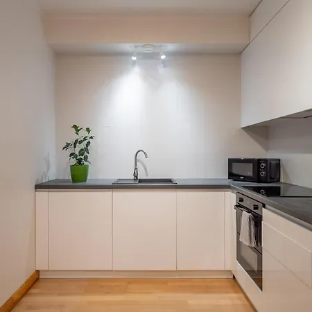 Contemporary 2bd Apartment, Riga, Center Apartment *