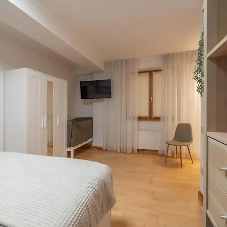 Apartment Contemporary 2bd Apartment, Riga, Center Riga