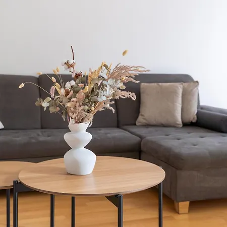 Apartment Contemporary 2bd Apartment, Riga, Center