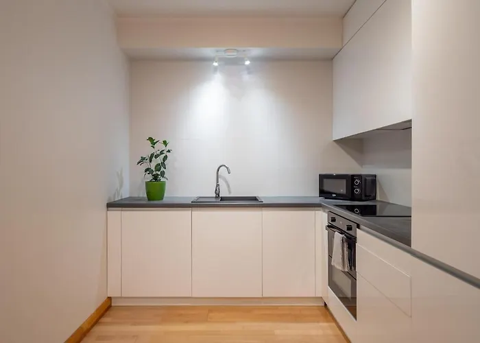 Contemporary 2bd Apartment, Riga, Center Apartment *