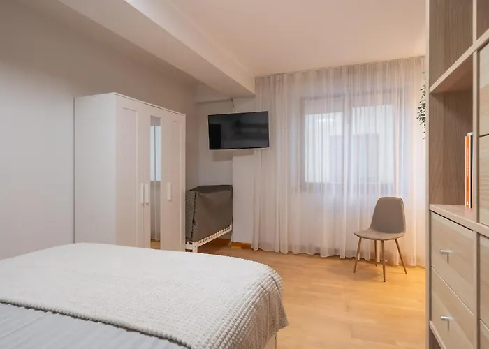 Apartment Contemporary 2bd Apartment, Riga, Center