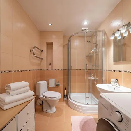 Contemporary 2bd Apartment, Riga, Center *