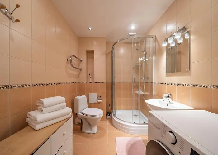 Contemporary 2bd Apartment, Riga, Center *