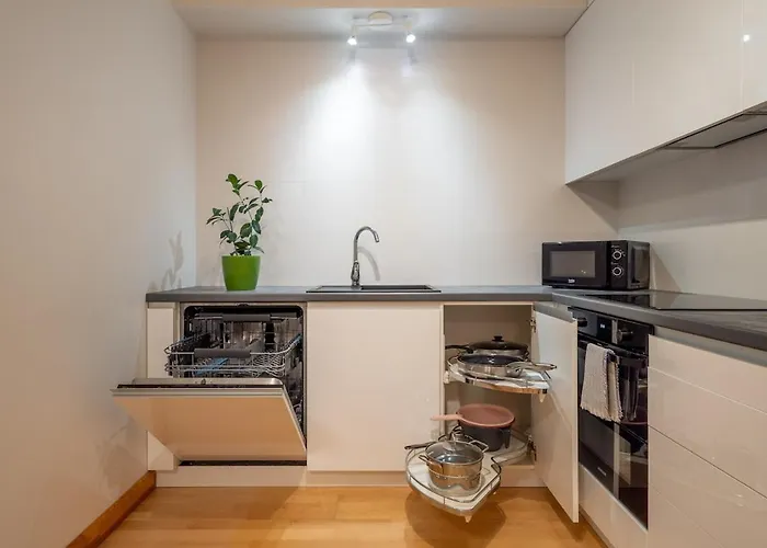 Contemporary 2bd Apartment, Riga, Center * Riga